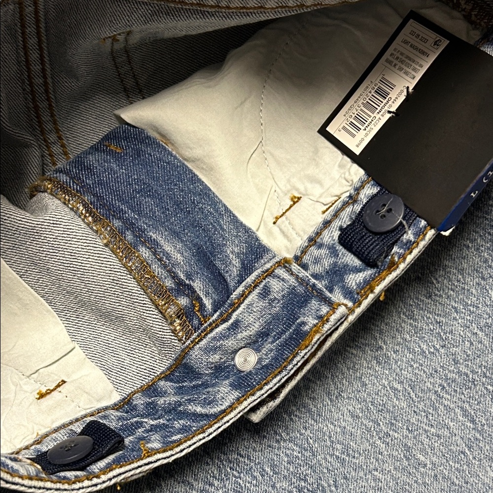 NWT Denim Bermuda Cargo Shorts - Picture 5 of 7